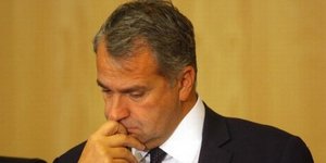 Τα έκαναν γυαλιά καρφιά σε ομιλία του Μάκη Βορίδη στην Καβάλα [εικόνα]