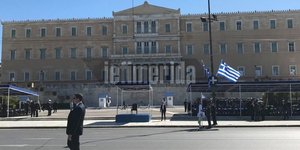 όλα έτοιμα για τη στρατιωτική παρέλαση