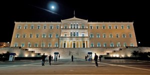 Αύριο ανακοινώνεται η κυβέρνηση - Ολονύκτιο παζάρι για την σύνθεση
