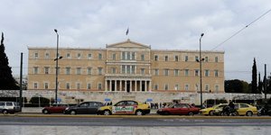 Εθνική συνεννόηση ζητούν οι Ελληνες / Φωτογραφία: Eurokinissi