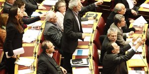 Με ουρλιαχτά