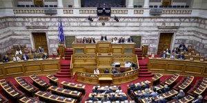 Την Τετάρτη στη Βουλή ο προϋπολογισμός/ Φωτογραφία: EUROKINISSI- ΓΙΩΡΓΟΣ ΚΟΝΤΑΡΙΝΗΣ
