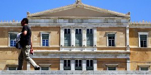 Την Τρίτη στη Βουλή το πολυνομοσχέδιο (Φωτογραφία: EUROKINISSI/ ΓΙΩΡΓΟΣ ΚΟΝΤΑΡΙΝΗΣ)