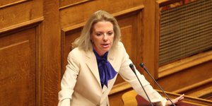 Η Ελίζα Βόζεμπεργκ σε παλαιότερο στιγμιότυπο στη Βουλή / Φωτογραφία: EUROKINISSI