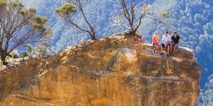 Αγρια ομορφιά στα... άκρα: Βράχοι που ακροβατούν πάνω στο απόλυτο κενό [εικόνες]