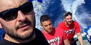 Φωτογραφία: INTIME- Οι 3 άνδρες από τους Φούρνους που ύψωσαν την σημαία 