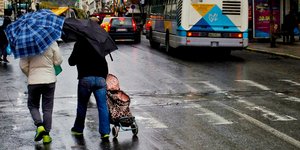 Βροχερός ο καιρός το Σαββατοκύριακο (Φωτο: Eurokinissi)