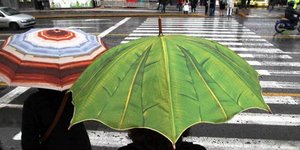 Με βροχές και καταιγίδες τα κάλαντα -Αλλάζει το σκηνικό του καιρού την παραμονή 