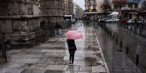 Αλλάζει το σκηνικό του καιρού με βροχές και κρύο -Απότομη πτώση της θερμοκρασίας