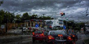 Ερχονται βροχές/ Φωτογραφία: EUROKINISSI- ΓΙΩΡΓΟΣ ΚΟΝΤΑΡΙΝΗΣ