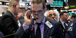 Σε τεντωμένο σχοινί η Wall Street υπό το φόβο νέου shutdown / Φωτογραφία: AP Images