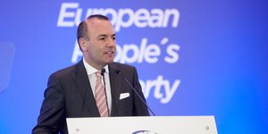 Ο υποψήφιος διάδοχος του Ζάν Κλώντ Γιούνκερ Μάνφρεντ Βέμπερ- φωτογραφία intimenews