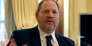 Ο μεγιστάνας παραγωγός έγινε παρίας του Χόλιγουντ μετά το μπαράζ καταγγελιών εις βάρος του για σεξουαλικές επιθέσεις (Φωτογραφία: ΑΡ)