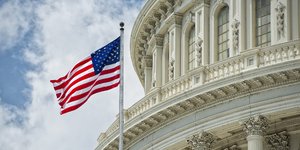 Το νομοσχέδιο απαγορεύει στον Λευκό Οίκο να αναγνωρίσει την προσάρτηση της Κριμαίας από τη Ρωσία (Φωτο: Shutterstock)