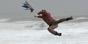Καταιγίδες με ισχυρούς ανέμους και αισθητή πτώση της θερμοκρασίας
