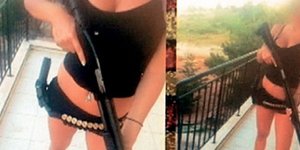 Η Χρυσαυγίτισα Λάρα Κροφτ -Με ντεκολτέ