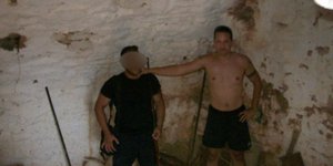 Αποκλειστικές φωτογραφίες του εκπαιδευτή Κασιδιάρη: Οπλα