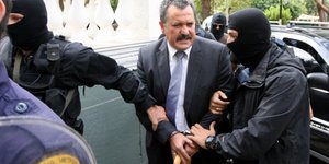 Πρόταση για αλλαγή στον νέο Ποινικό Κώδικα μπορεί να αθωώσει τα μέλη της Χρυσής