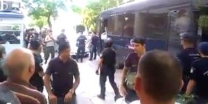 Πενήντα προσαγωγές Χρυσαυγιτών στην Ακρόπολη -Μοίραζαν φυλλάδια σε τουρίστες [βί