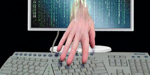 Εικοσάχρονος χάκερ... στα άδυτα του Πενταγώνου και της NASA