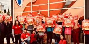 «Το Χαμόγελο του Παιδιού» στον Μουστάκα!