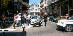 Σε ρινγκ μετατράπηκε το κέντρο της πόλης των Χανίων/ Φωτογραφία: zarpanews