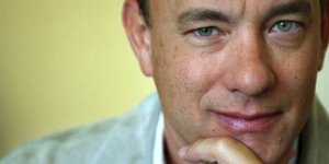 Ο Τομ Χανκς στο χειρουργείο «τραβάει» καρέ-καρέ την επέμβαση που του κάνουν [βίν