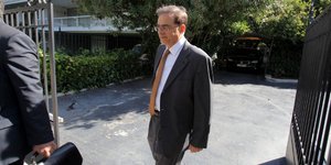 Στο τραπέζι με την Τρόικα το προσχέδιο του προϋπολογισμού