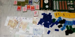 Πολιτικό πρόσωπο και επιχειρηματίες συνελήφθησαν στα Χανιά σε σπίτι-καζίνο