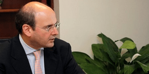 «Φρένο» από την Τρόικα και στις ρυθμίσεις Χατζηδάκη για τα υπερχρεωμένα νοικοκυρ