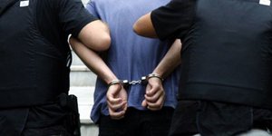 Αυξάνονται οι συλλήψεις επιχειρηματιών που χρωστάνε στο ελληνικό δημόσιο