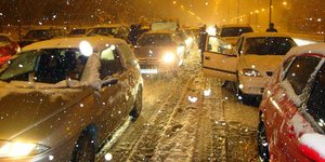 Κλείνουν οι δρόμοι λόγω της ισχυρής χιονόπτωσης