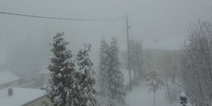 30 άτομα εγκλωβίστηκαν από τα χιόνια/ Φωτογραφία: e-ptolemeos