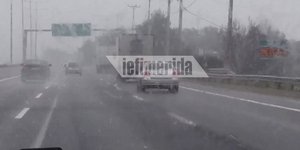 Χιονόπτωση στην Εθνική Οδό 