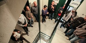 Στην ουρά της Εφορίας /Φωτογραφία Αρχείου: Intime News