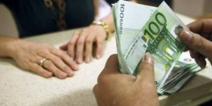 Το ΥΠΟΙΚ ρίχνει «ζεστά» 800 εκατ. στην αγορά για ληξιπρόθεσμα χρέη