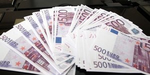 Απατεώνες ξάφρισαν 24 παπάδες - Τους άρπαξαν 455.000 ευρώ