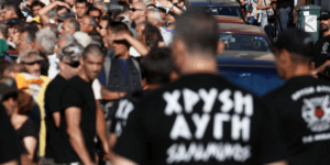 Απειλές και πιέσεις για μην καταθέσουν οι μάρτυρες εναντίον της Χρυσής Αυγής