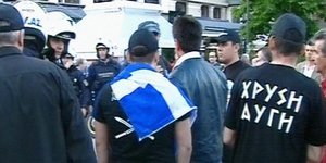 Σοβαρά επεισόδια στο Αγρίνιο με αντιεξουσιαστές και Χρυσαυγίτες
