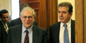 Χρυσοχοΐδης: Να συνεχιστεί η θητεία Παπαδήμου ως την άνοιξη του 2013