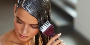 Περιποίηση μαλλιών/ Φωτογραφία: Shutterstock 