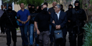 Σε ξεχωριστό κελί ο Μιχαλολιάκος -Δεν του επέτρεψαν καμία επαφή με τους συλληφθέ