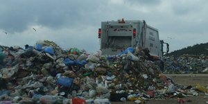 Φρίκη σε χωματερή στην Πάτρα -Ζωντανό είχε γεννηθεί το βρέφος που βρέθηκε νεκρό