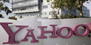 Η Yahoo απολύει 2.000 υπαλλήλους