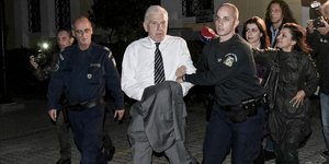 Για παθητική δωροδοκία κατηγορεί τον Γ. Παπαντωνίου ο πρώην γ.γ. Εξοπλισμών Ευ. Βασιλάκος -Φωτογραφία: Intimenews