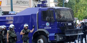 Διαψεύδει η ΕΛ.ΑΣ. τη χρησιμοποίηση δόκιμων αστυνομικών για τη λειτουργία των υδ