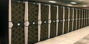 Η Ελλάδα αποκτάει τον πρώτο της υπερ -υπολογιστή: Φιλοδοξία να αναδειχθεί στους 