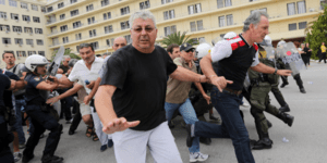 Οι ναυτεργάτες ετοιμάζονται να επισκεφθούν και πάλι το υπουργείο Εθνικής Αμυνας