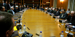 Σαμαράς: Συντονιστείτε για να μην πνιγούμε σε μια κουταλιά νερό