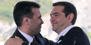 Ζόραν Ζάεφ- Αλέξης Τσίπρας/ Φωτογραφία: AP
